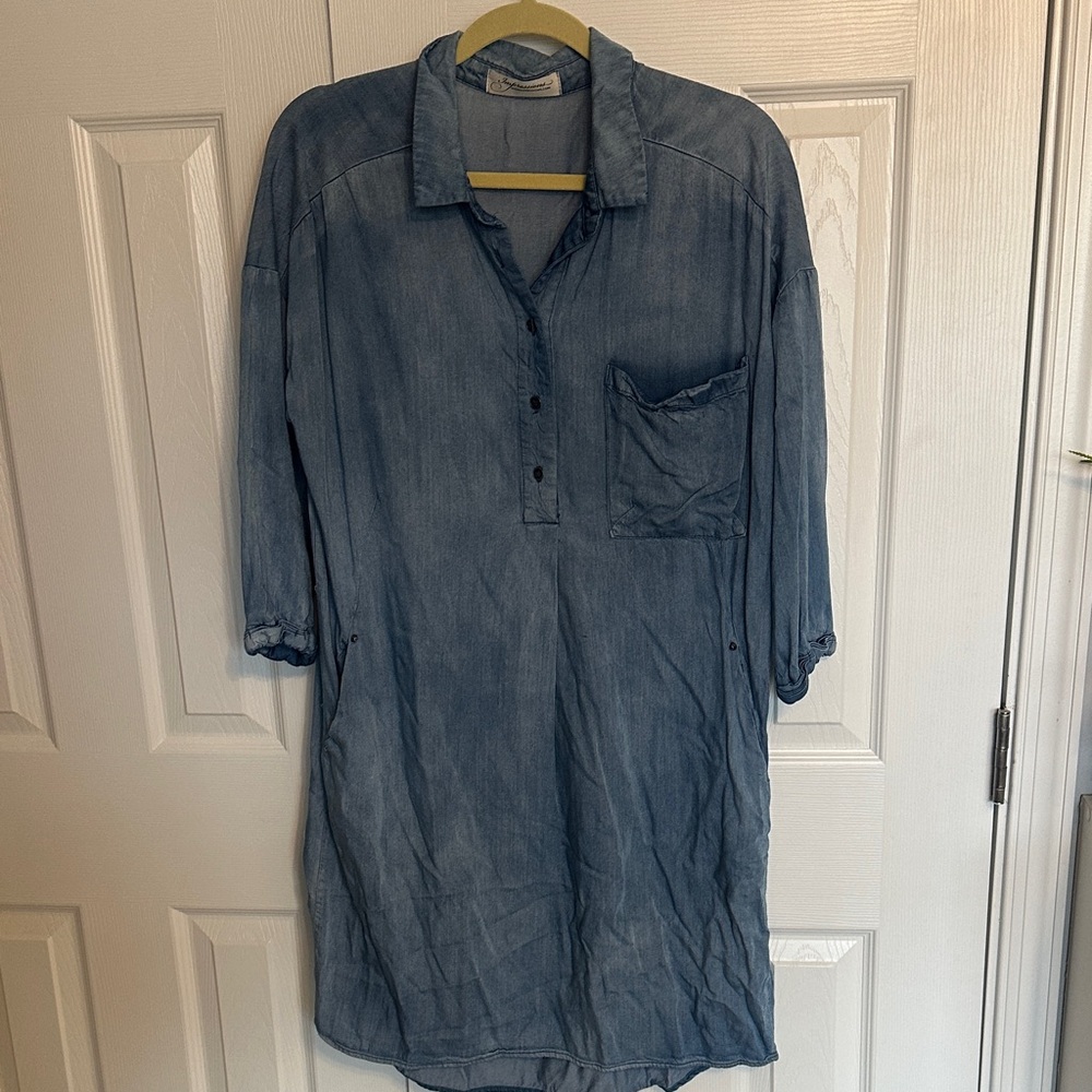 LAST CHANCE🏷️ Shirt DRESS- Supersoft Chambray, terrific condition!